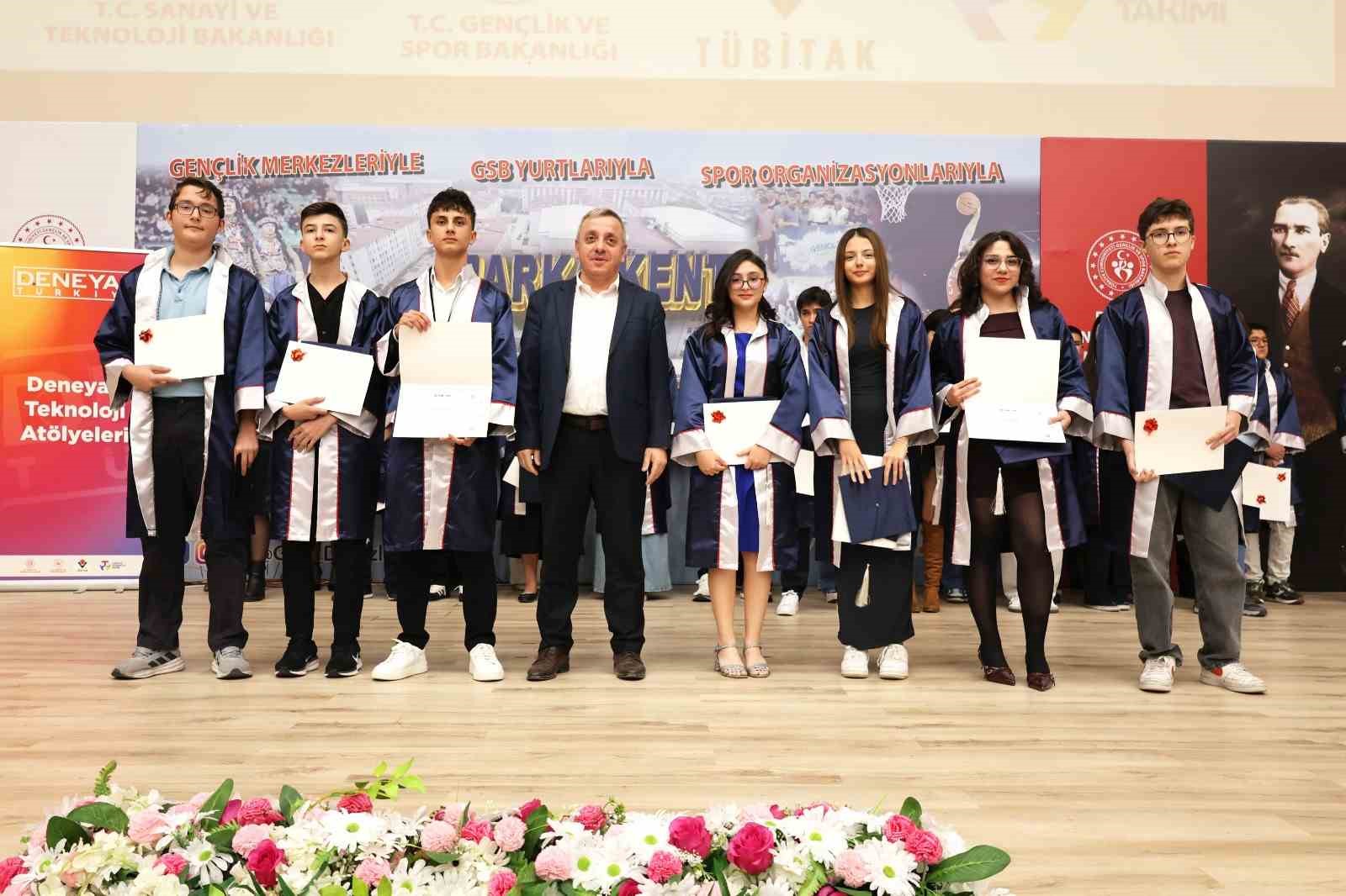 Deneyap Denizli ilk mezunlarını verdi
