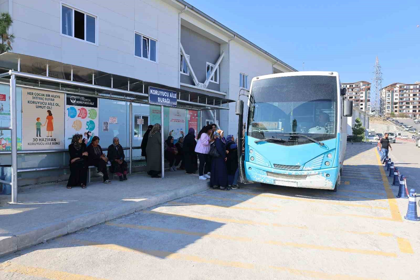 Hatay’da kırsal mahallelere 200 durak yerleştirilecek
