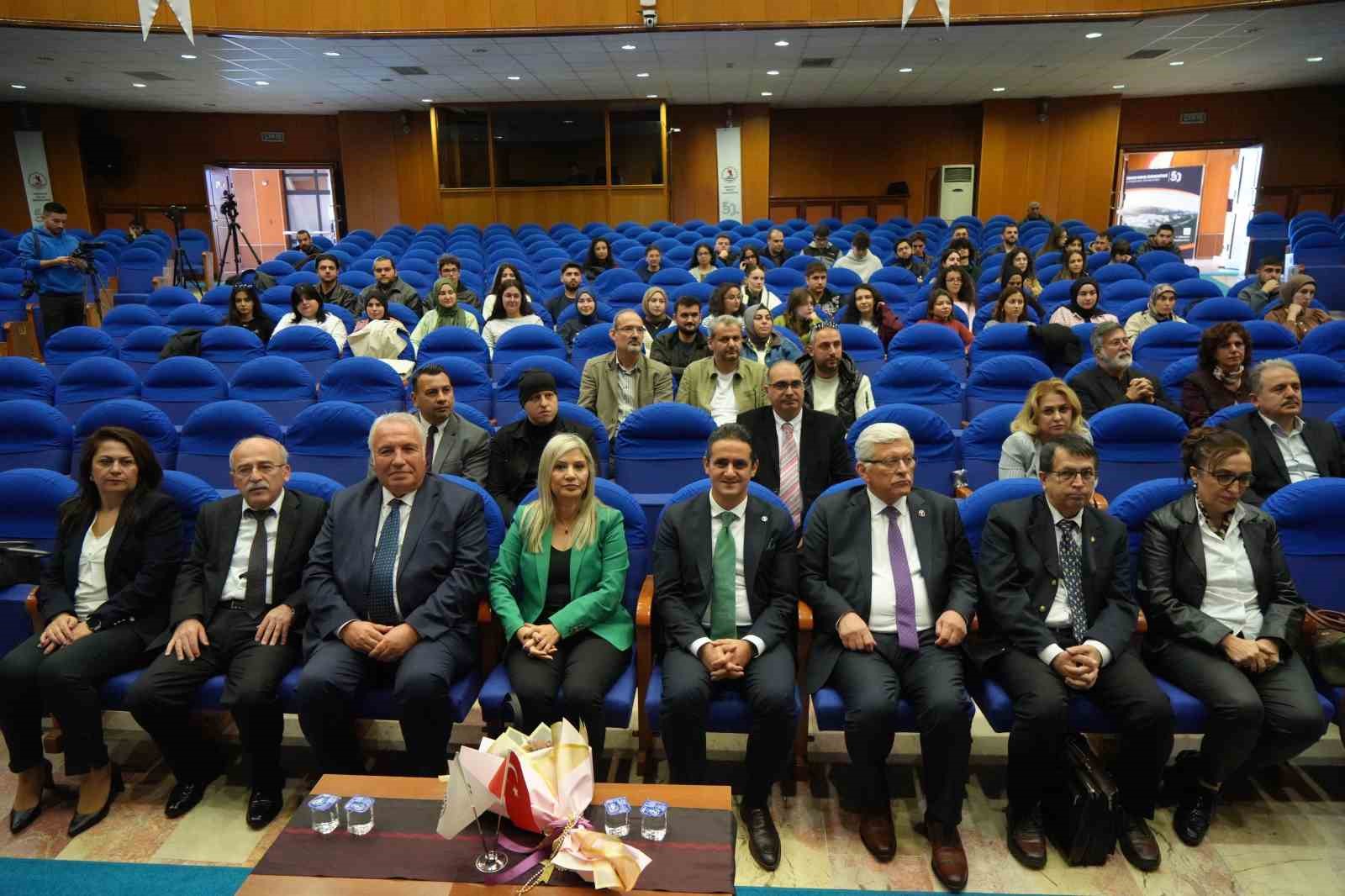 T&uuml;rkiye&rsquo;deki hastalıkların y&uuml;zde 61&rsquo;i hayvanlardan insanlara ge&ccedil;en hastalıklar
