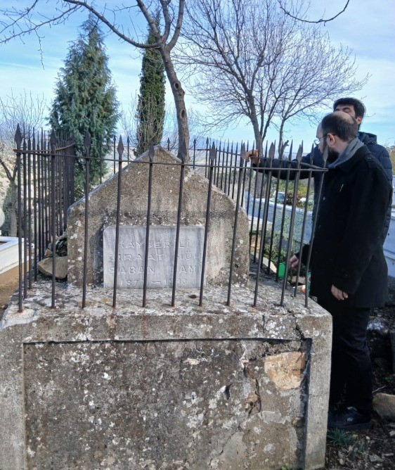 Bilecik&rsquo;te tarihi keşif: &Uuml;nl&uuml; şairin babasının mezarı ortaya &ccedil;ıktı
