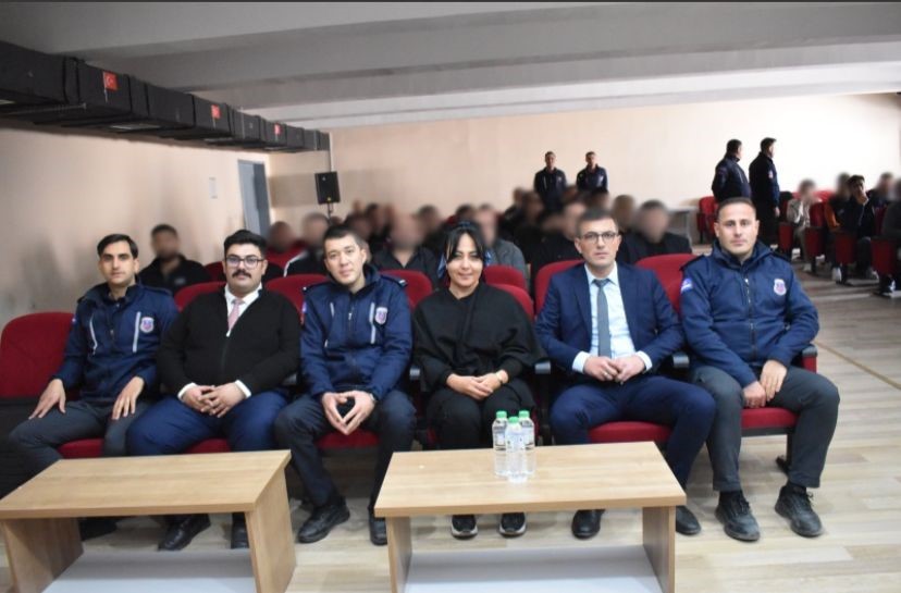 Bir sahne bin gelenek: ceza infaz kurumunda tiyatro rüzgarı