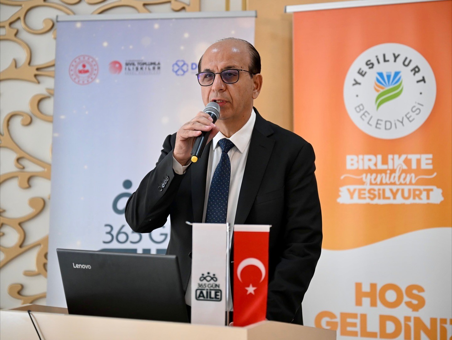 Yeşilyurt Belediyesi &lsquo;Aile Ment&ouml;rl&uuml;ğ&uuml;&rsquo; projesiyle T&uuml;rkiye&rsquo;de bir ilke imza attı

