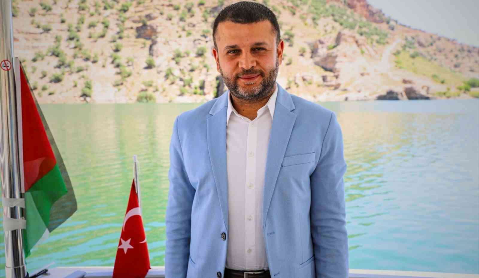 Eğil Belediyesinden üniversite öğrencilerine eğitim bursu desteği