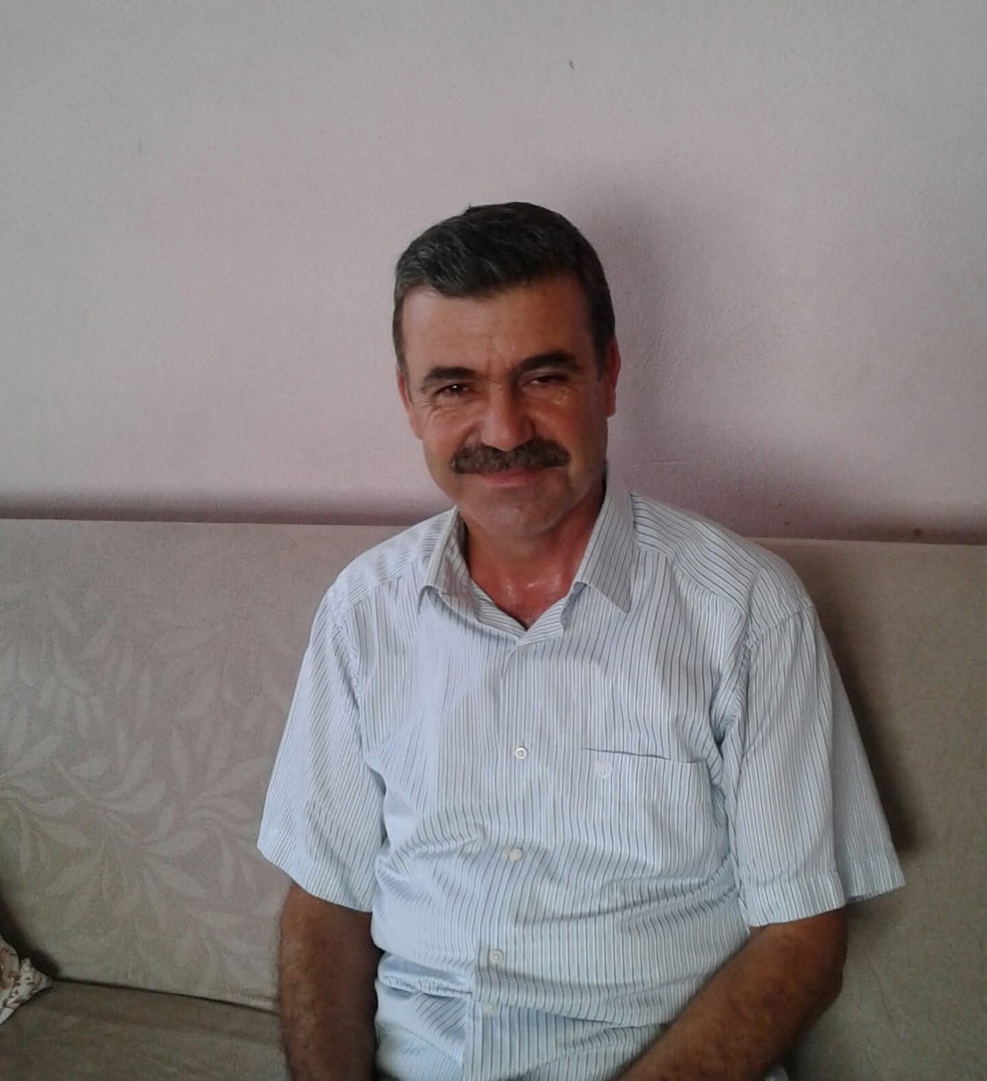 Silah tutukluk yaptı, yeniden doldurup &ouml;ld&uuml;rd&uuml;: Lastiği şişirmek i&ccedil;in istasyona girince yakalandı
