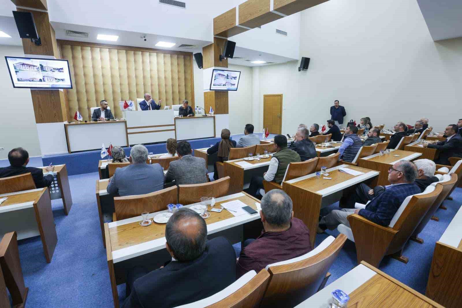 Sandık&ccedil;ı: "Projelerle il&ccedil;emize değer katıyoruz"
