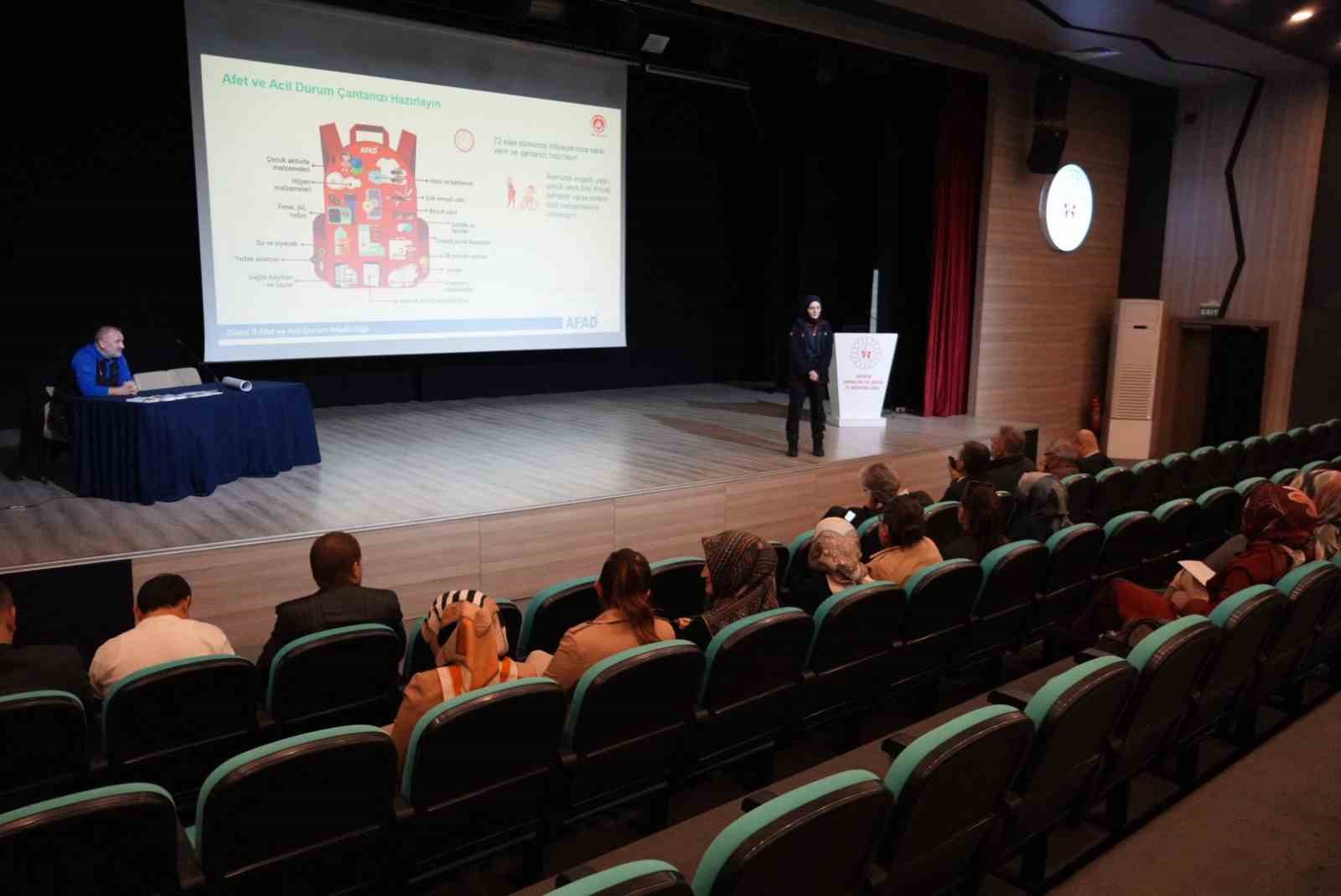 AFAD’dan sivil savunmacılara eğitim