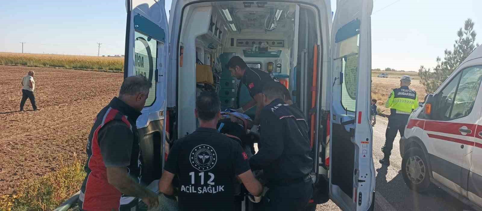 Mardin&rsquo;de iki otomobil &ccedil;arpıştı: 6 yaralı
