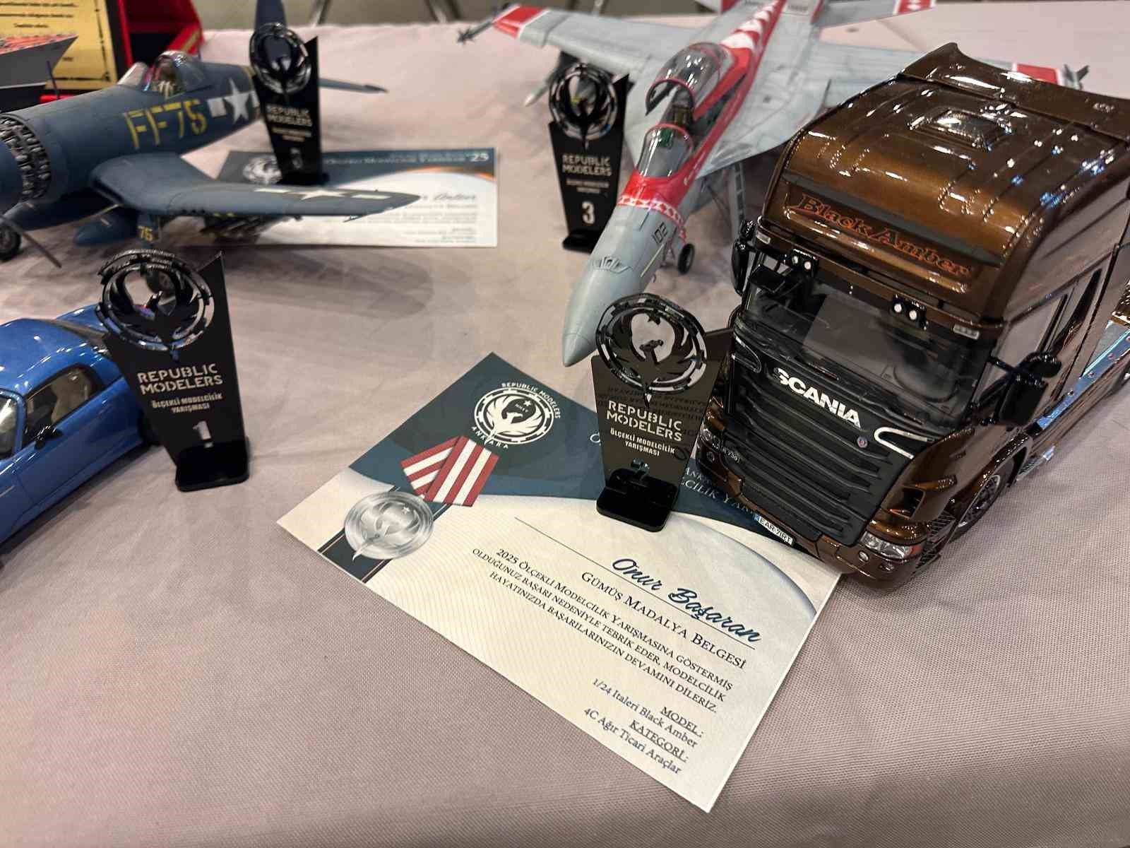 Vos26 Derneği, Ankara&rsquo;daki modelcilik yarışmasından 14 &ouml;d&uuml;lle d&ouml;nd&uuml;
