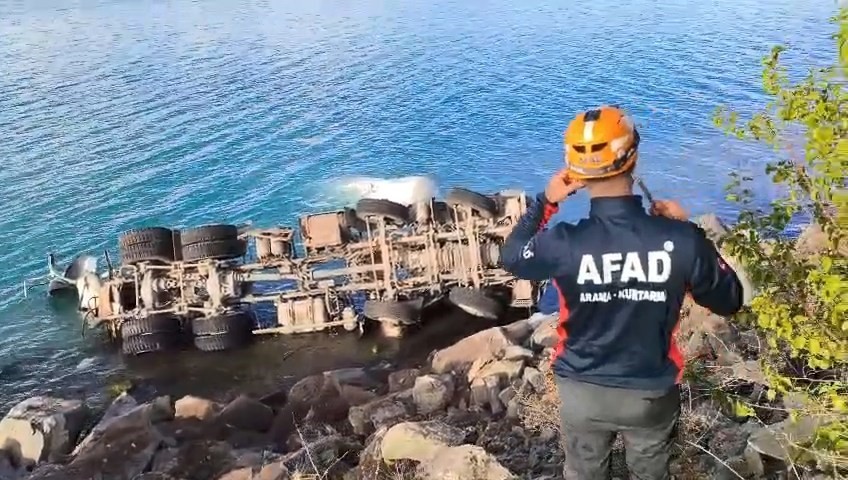 Elazığ&rsquo;da beton mikseri g&ouml;le u&ccedil;tu: 1 yaralı
