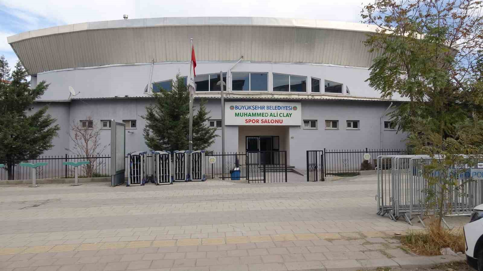 Malatya&rsquo;da 116 sanıklı organize su&ccedil; &ouml;rg&uuml;t&uuml; davası kapalı spor salonunda g&ouml;r&uuml;lecek
