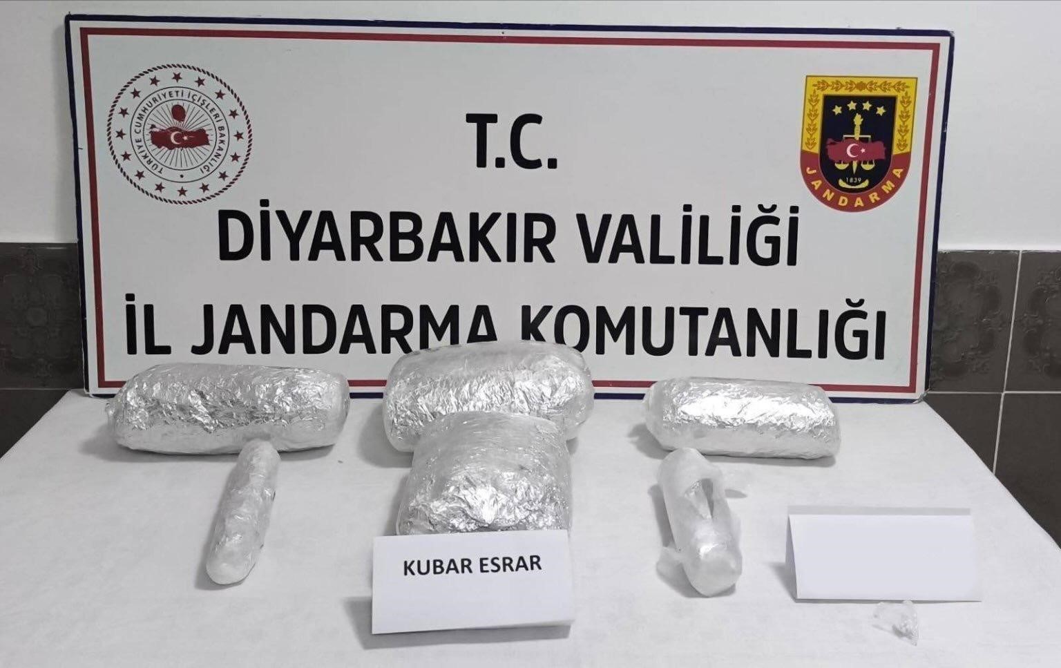 Diyarbakır’da 73 kilo uyuşturucu madde ele geçirildi