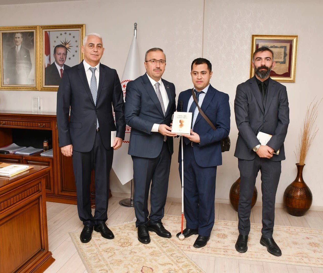 Eskişehirli &ouml;ğretmenin hikayesi 848 eser arasından se&ccedil;ildi
