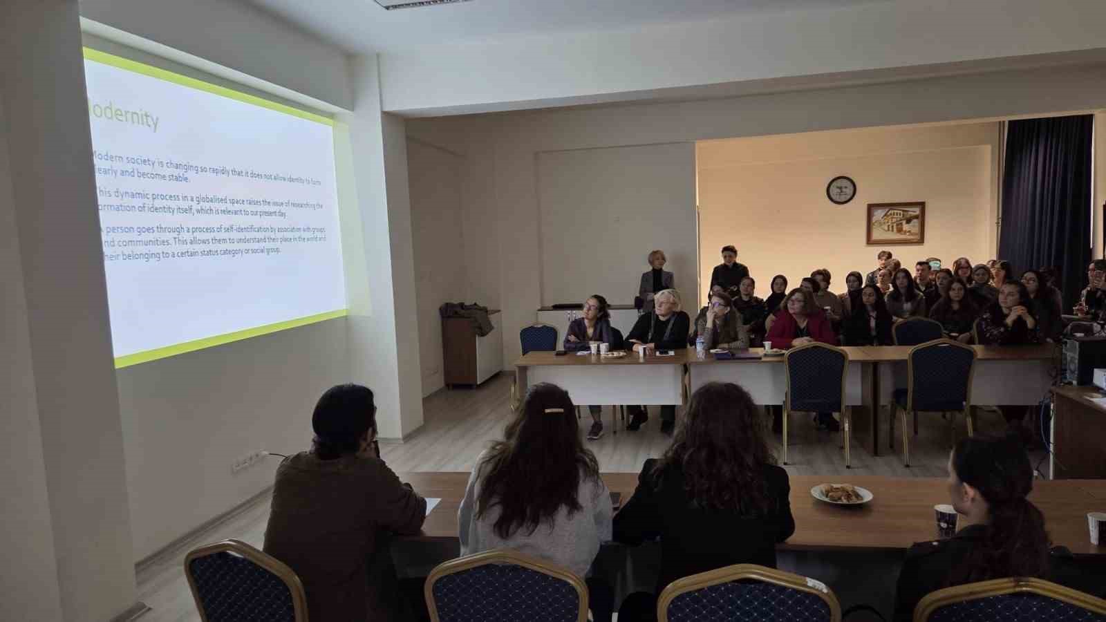 BARÜ’de Ukrayna Lviv Ivan Franko Ulusal Üniversitesi iş birliğinde uluslararası panel düzenlendi