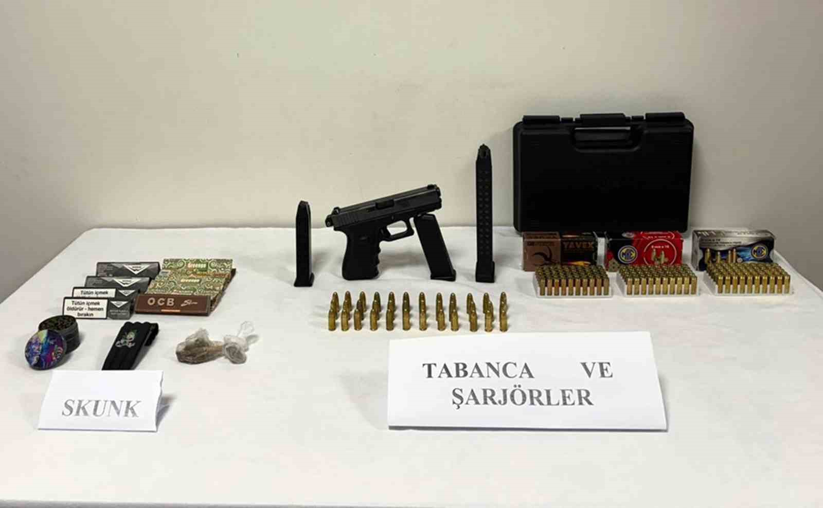 Sahil G&uuml;venlikten l&uuml;ks teknelere uyuşturucu operasyonu
