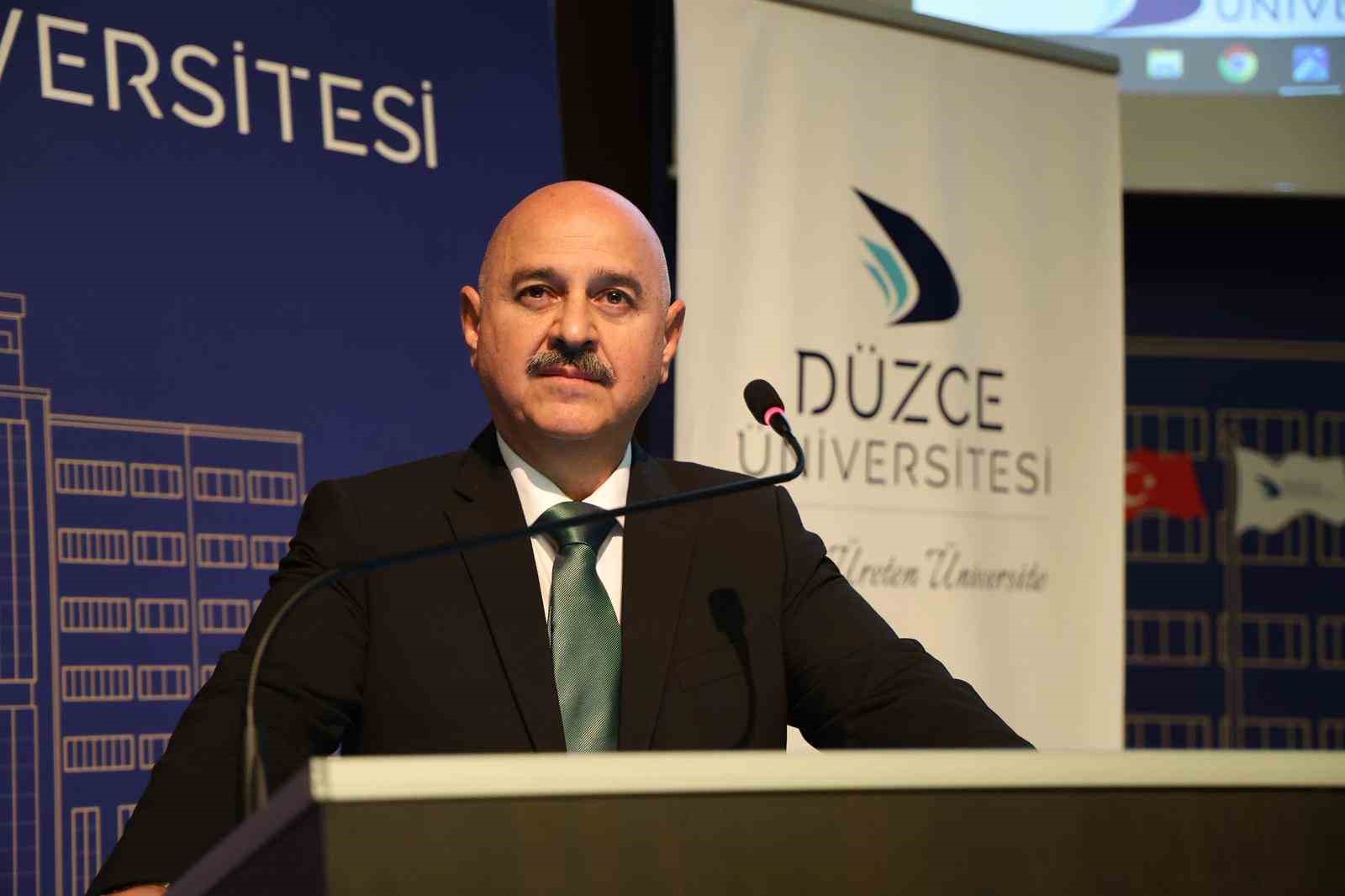 Kamuda profesyonel g&ouml;r&uuml;n&uuml;m ve moda
