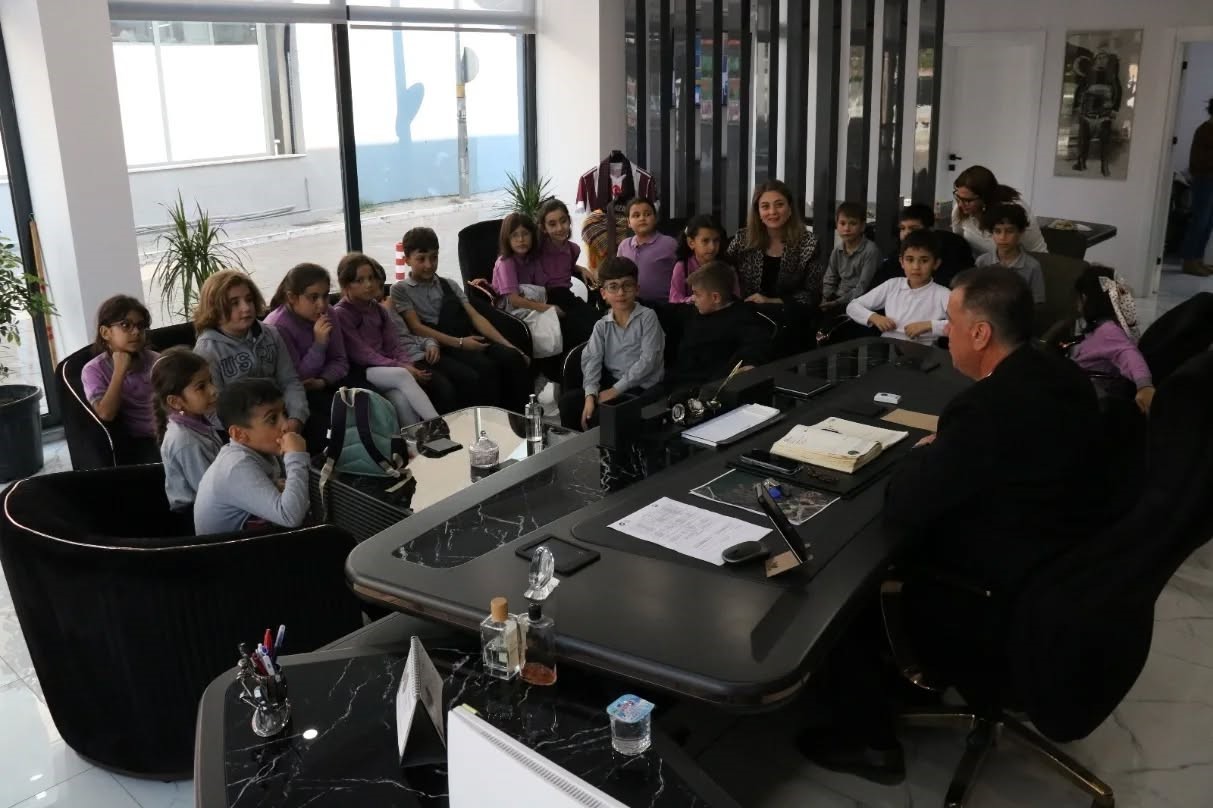 Başkan Ercan, öğrencilerle bir araya geldi