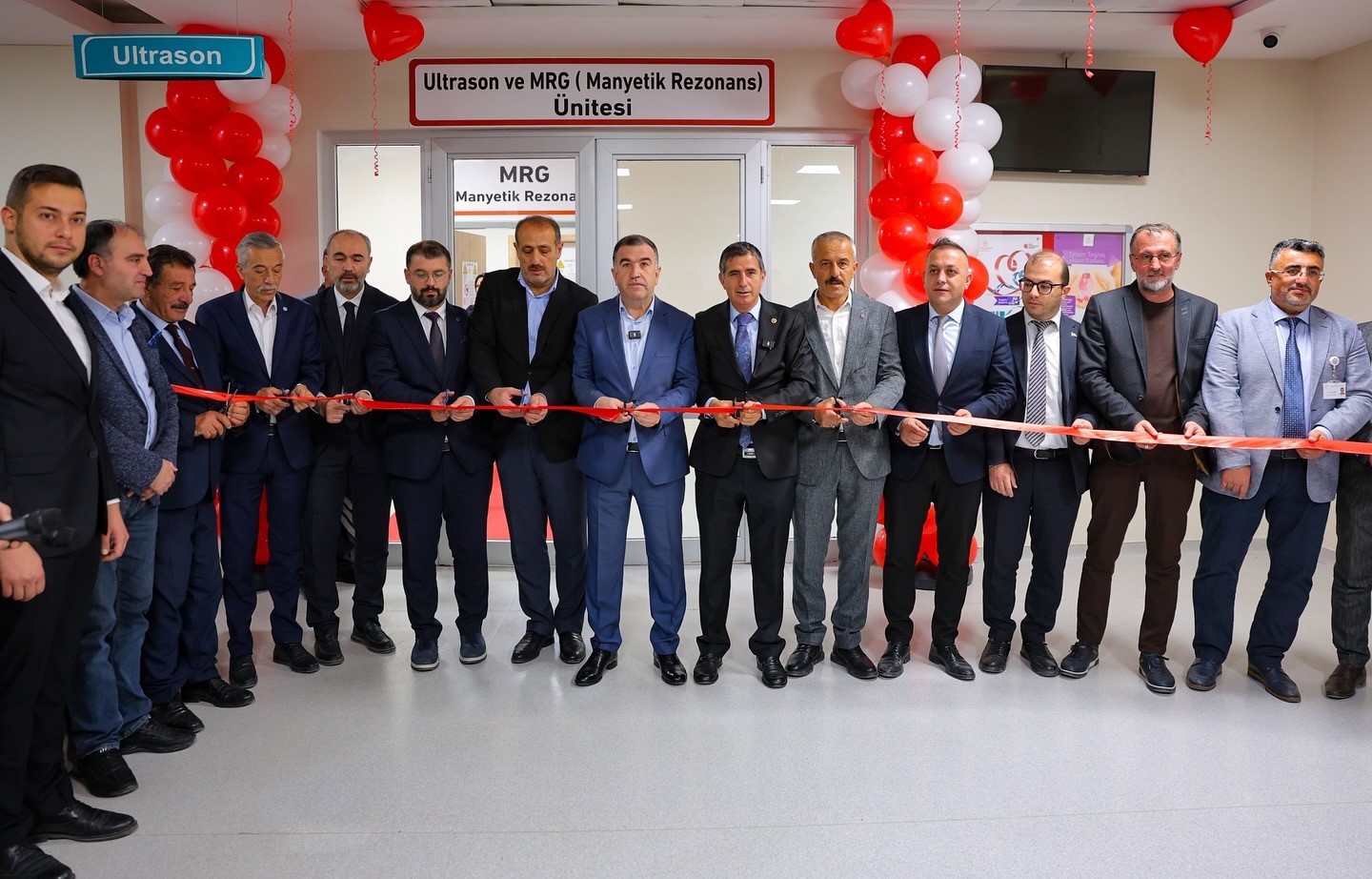 Bayburt Devlet Hastanesine son teknoloji MR cihazı kazandırıldı
