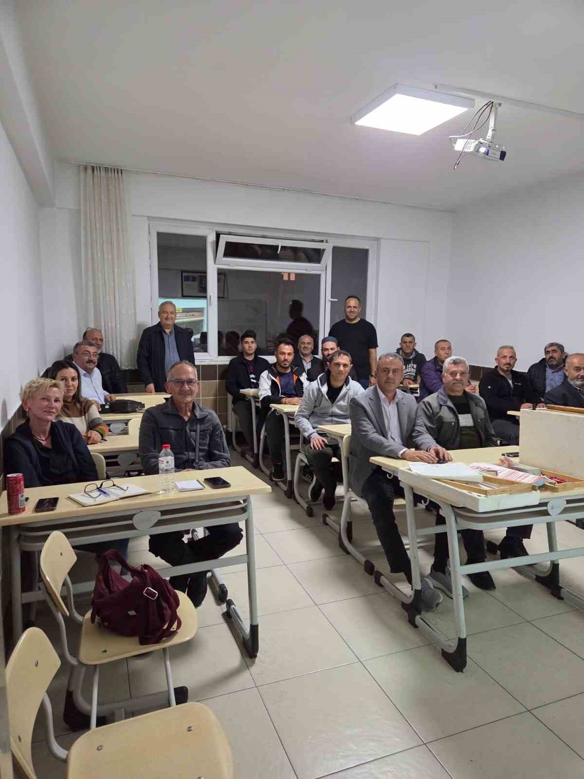 Niğde’de Arıcılık Kursu ile sürdürülebilir üretim hedefleniyor