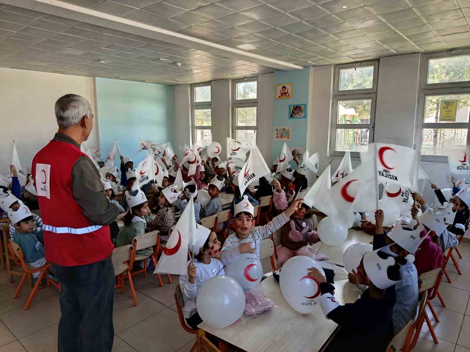 Dicle’de Kızılay Haftası etkinlikleri