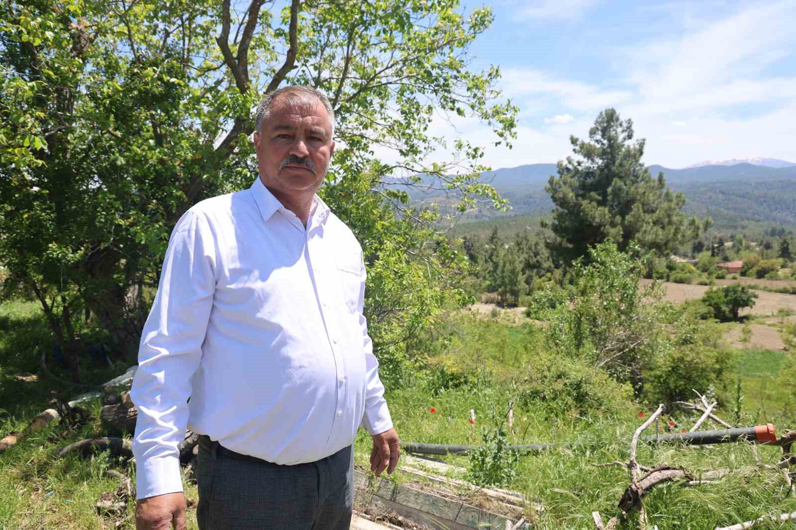 Üretimden kopamayan Başkan Pütün; "10 yıl sonra tarım üretimi yapacak kimse kalmayacak"