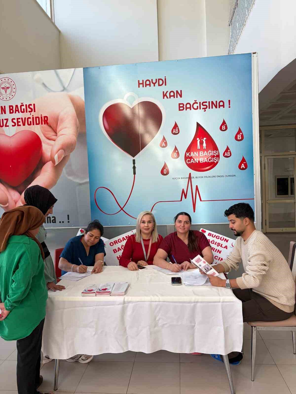 Adana&rsquo;da hekim ve sağlık &ccedil;alışanları organ bağışına dikkat &ccedil;ekti
