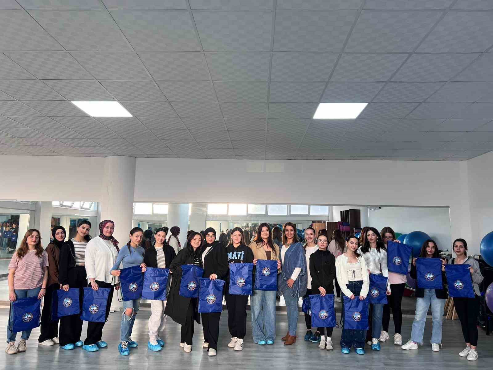 Sağlıklı Yaşam Merkezi, öğrencilerin ilgi odağı oldu