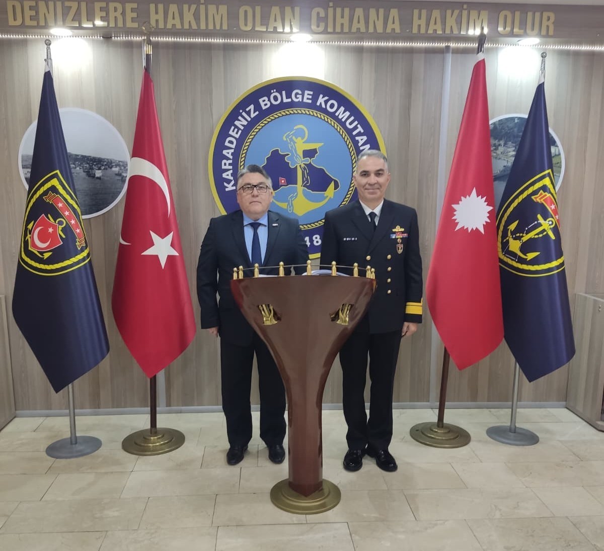 Karadeniz Bölge Komutanı Korkut, Rektör Özölçer’i makamında kabul etti
