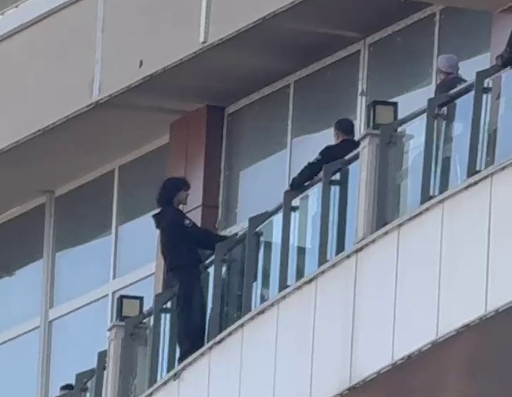 Erzurum MNG AVM’de intihar girişimi