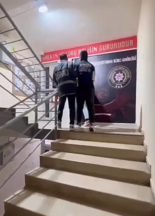 Uyanıklık yapıp kıyafet değiştirmeleri işe yaramadı, kıskıvrak yakalandılar
