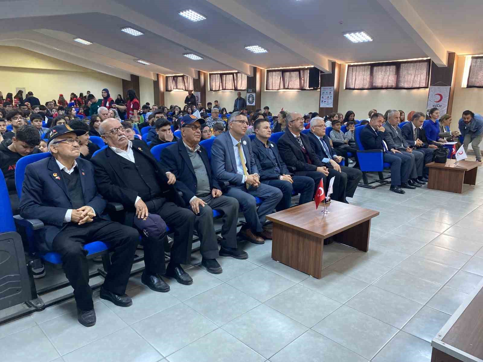 Alaşehir’de Kızılay Haftası kutlandı