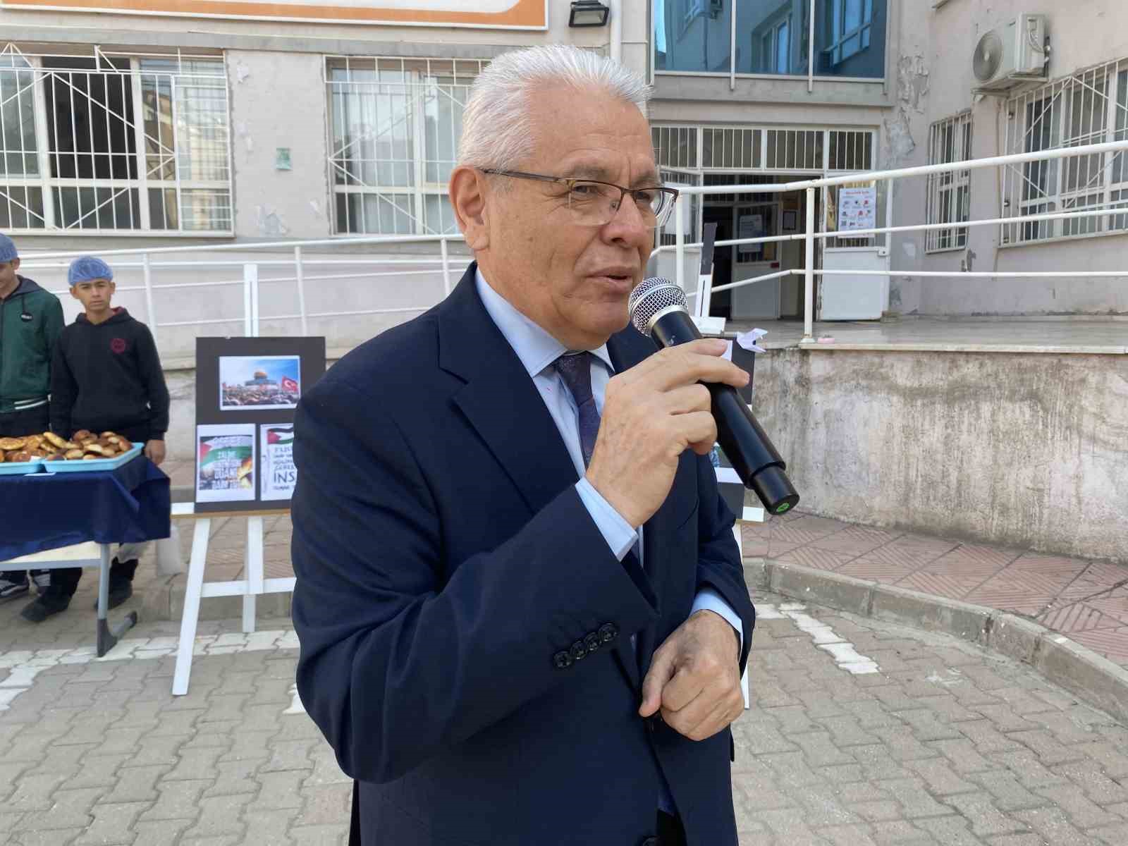 Alaşehir&rsquo;de &ouml;ğrenciler Gazze i&ccedil;in tek y&uuml;rek oldu
