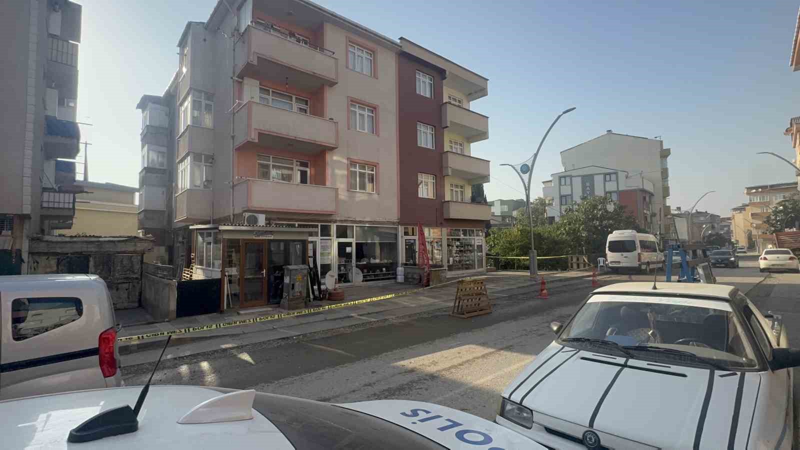 Gebze’deki farklı bir mahallede yeni ihbar: 3 binadan 42 kişi tahliye edildi