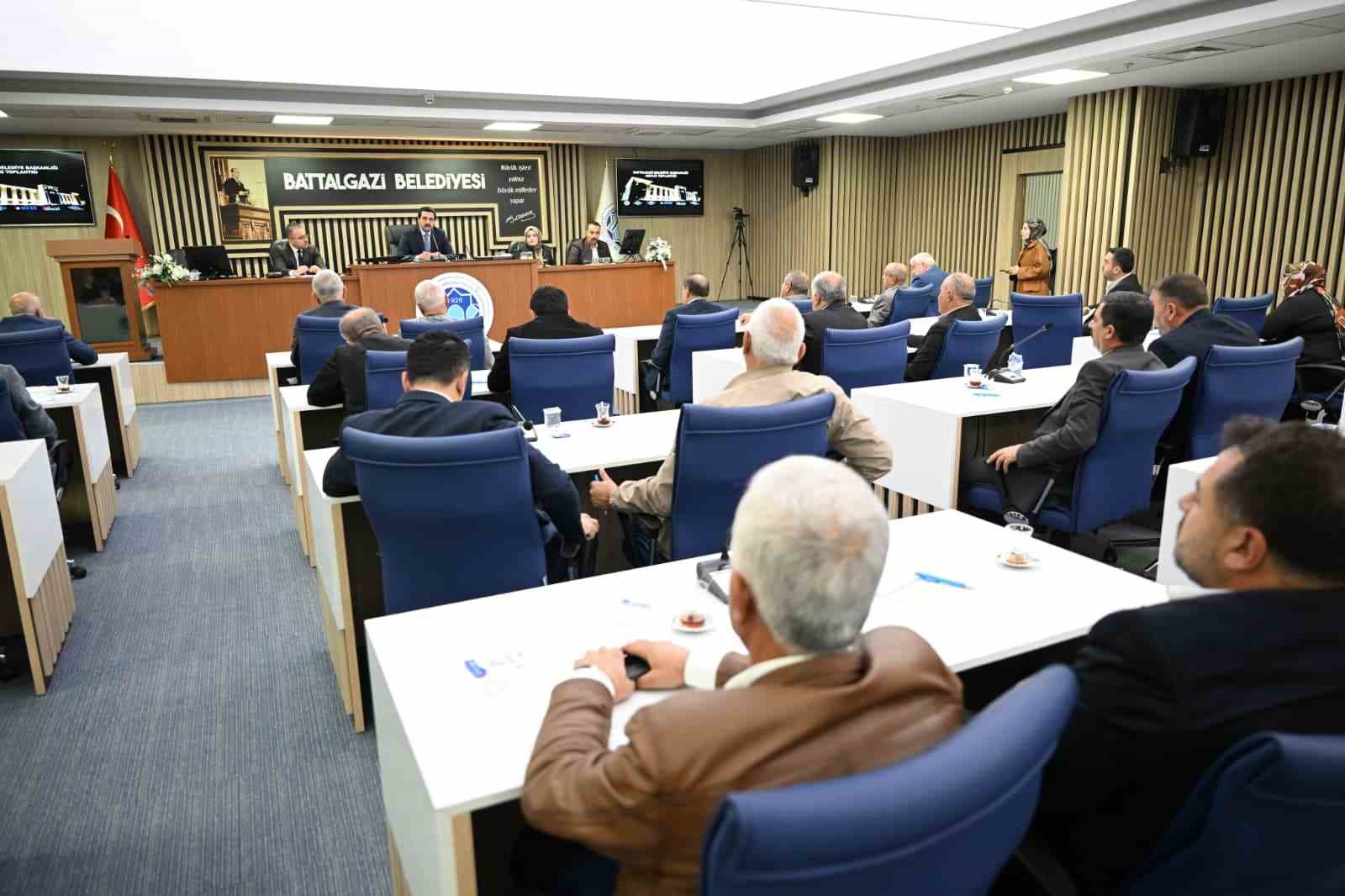 Başkan Taşkın: "Orduzu ve Bah&ccedil;ebaşı&rsquo;nda konut teslimleri başladı"
