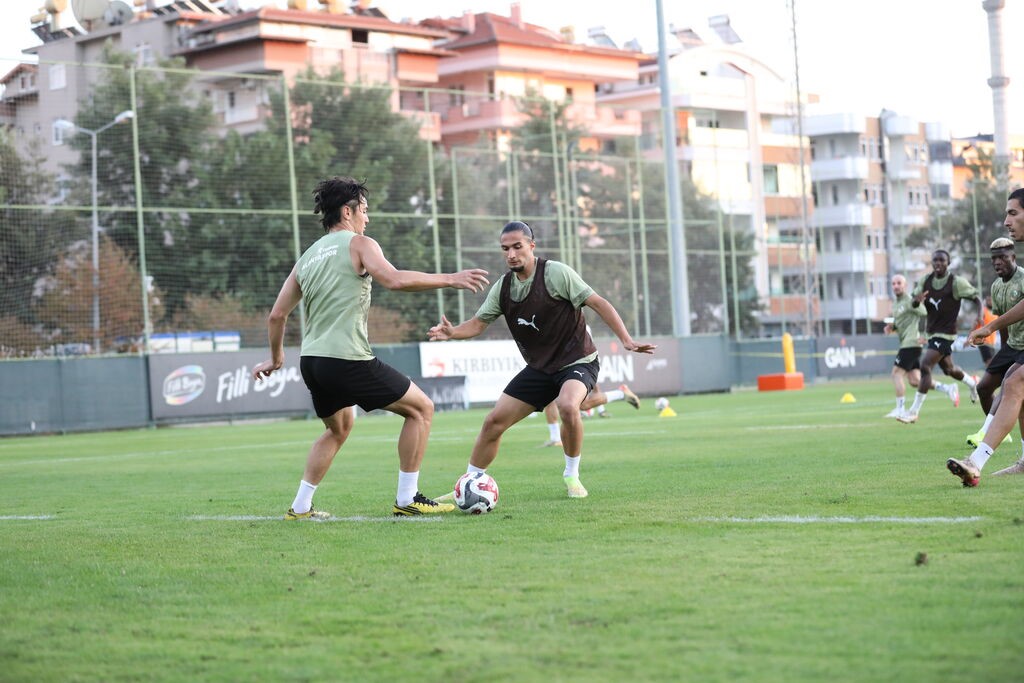 Alanyaspor, Trabzonspor maçı hazırlıklarına başladı
