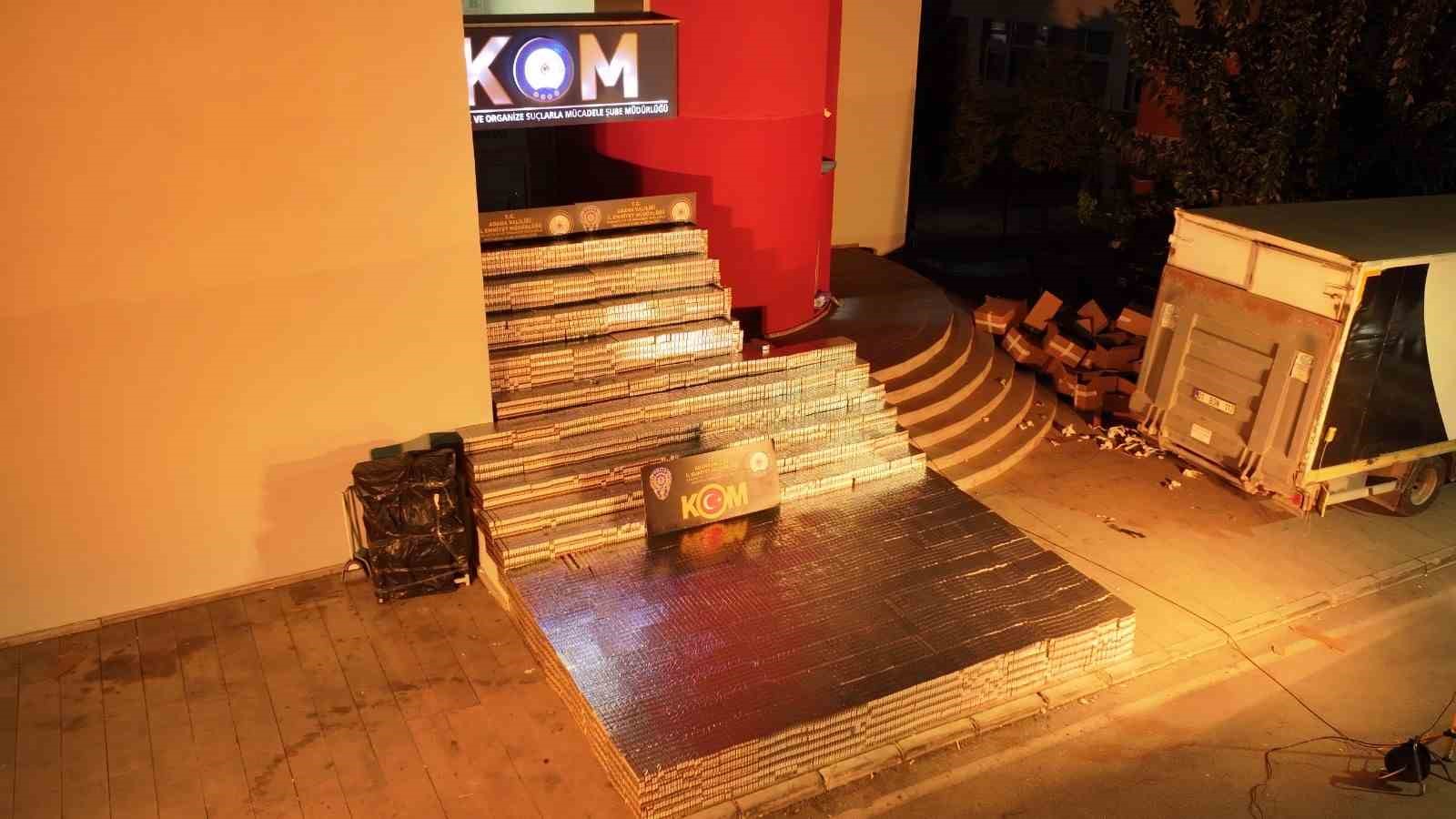 Adana’da 105 bin paket kaçak sigara ele geçirildi