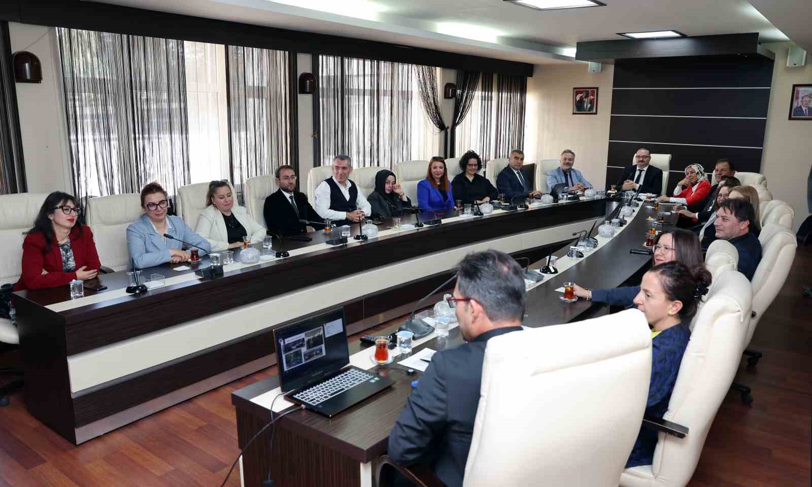 Atatürk Üniversitesi’nde Akademik Yılı Birim Değerlendirme Toplantıları devam ediyor
