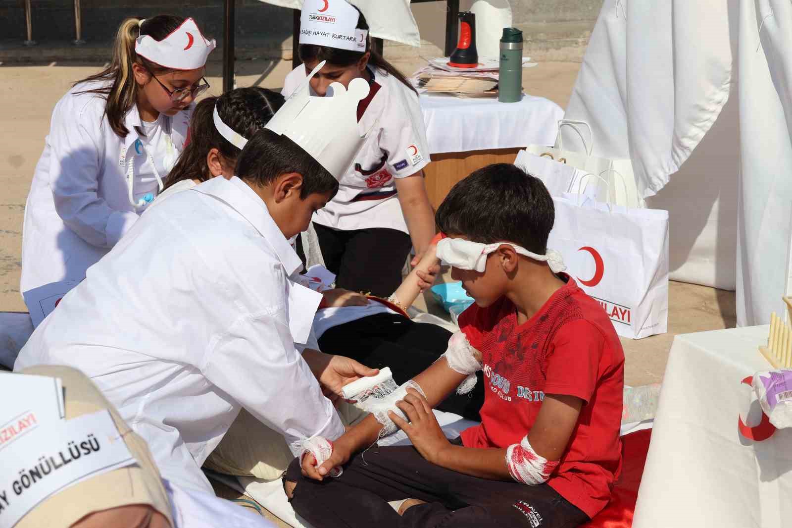 Bozyazı’da Kızılay Haftası coşkuyla kutlandı