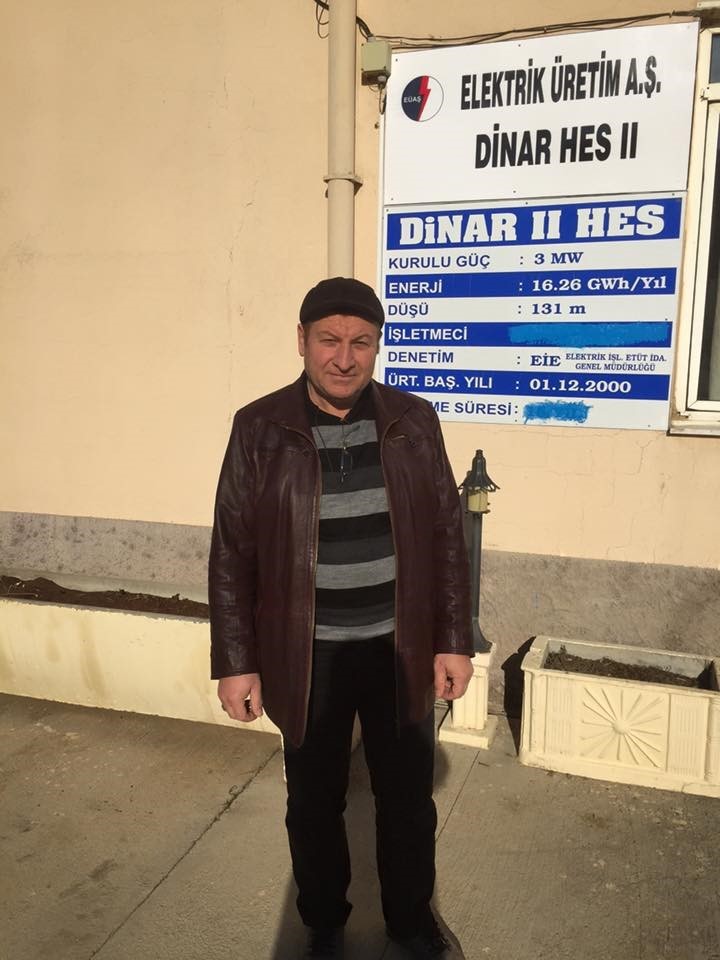 Gediz’de kestane toplarken ağaçtan düşen vatandaş hayatını kaybetti