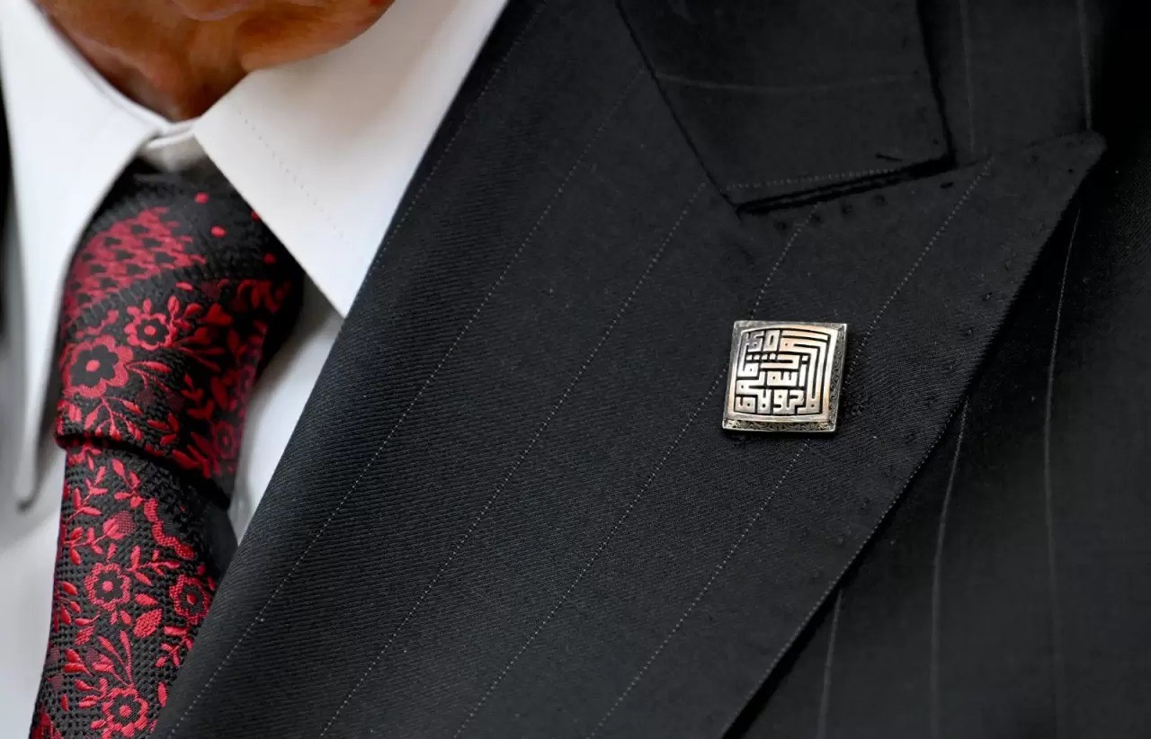 Bahçeli’nin rozeti ve yüzüğü gündem oldu, motifler Sivas’ı akıllara getirdi