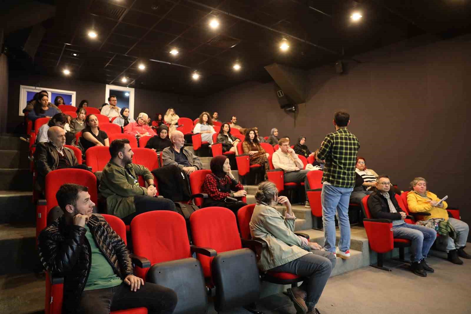 Sinema At&ouml;lyesi, sinemaseverleri bir araya getirdi
