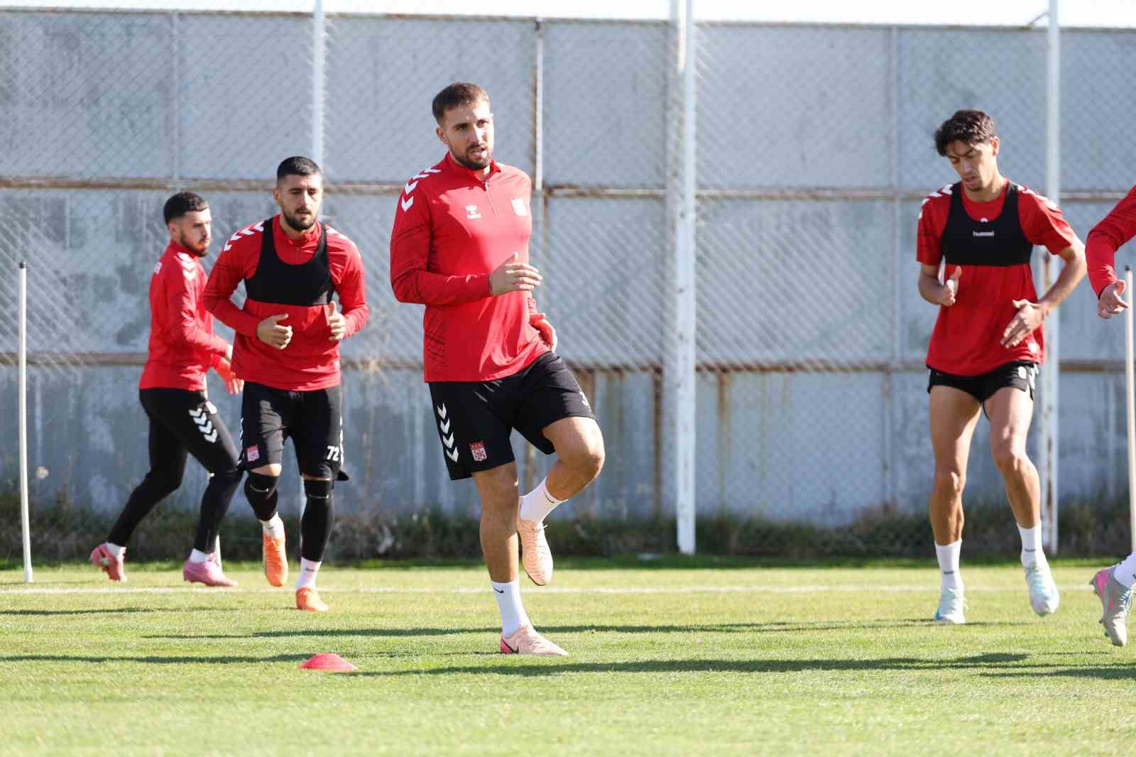 Sivasspor’da Manisa FK maçı hazırlıkları sürüyor