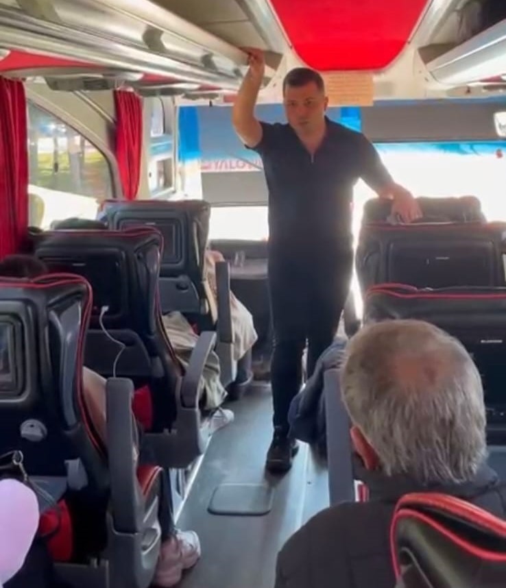 Manisa&rsquo;da otob&uuml;s s&uuml;r&uuml;c&uuml;lerine ceza yağdı
