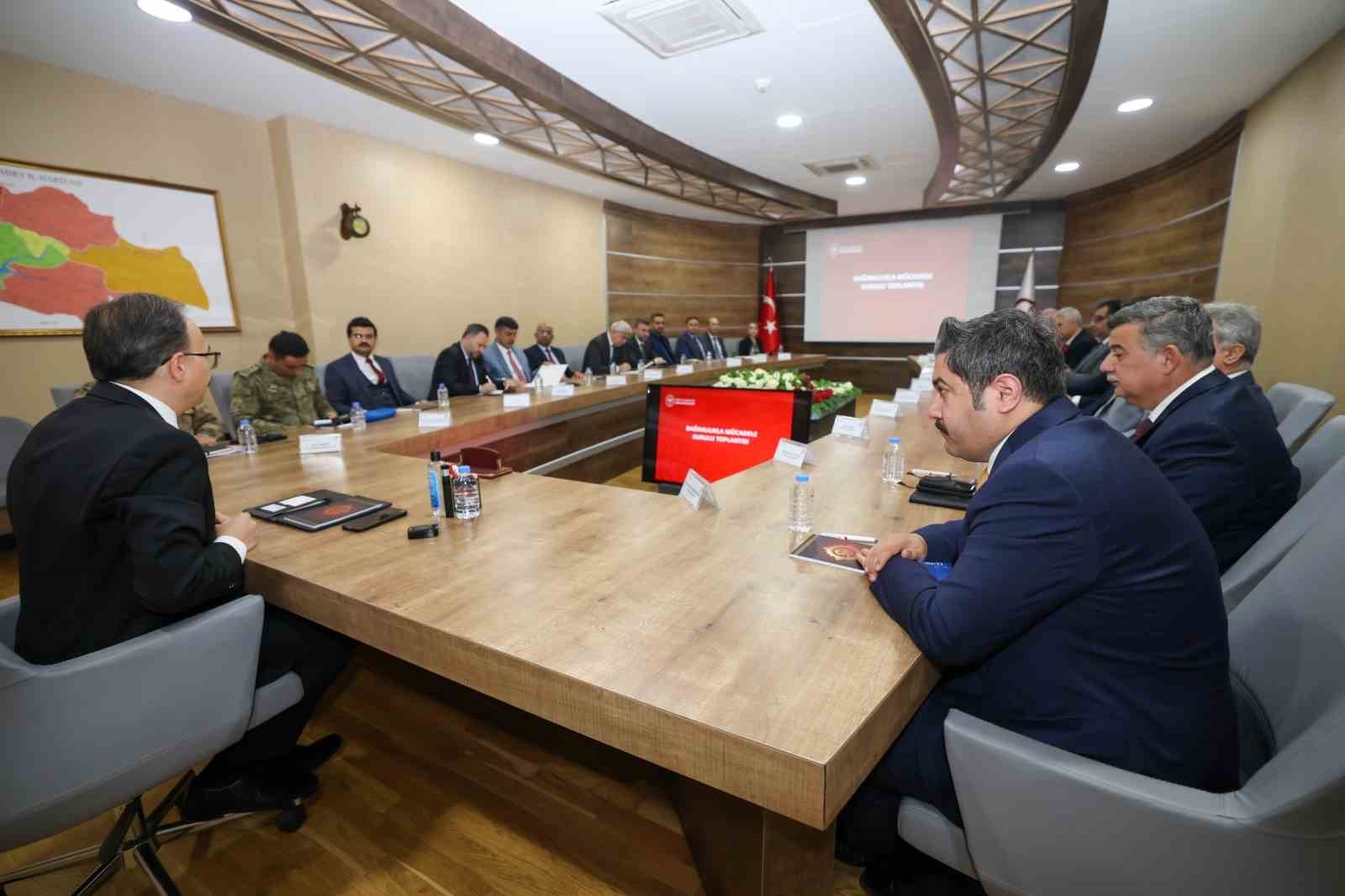 Siirt’te bağımlılıkla mücadele toplantısı gerçekleşti