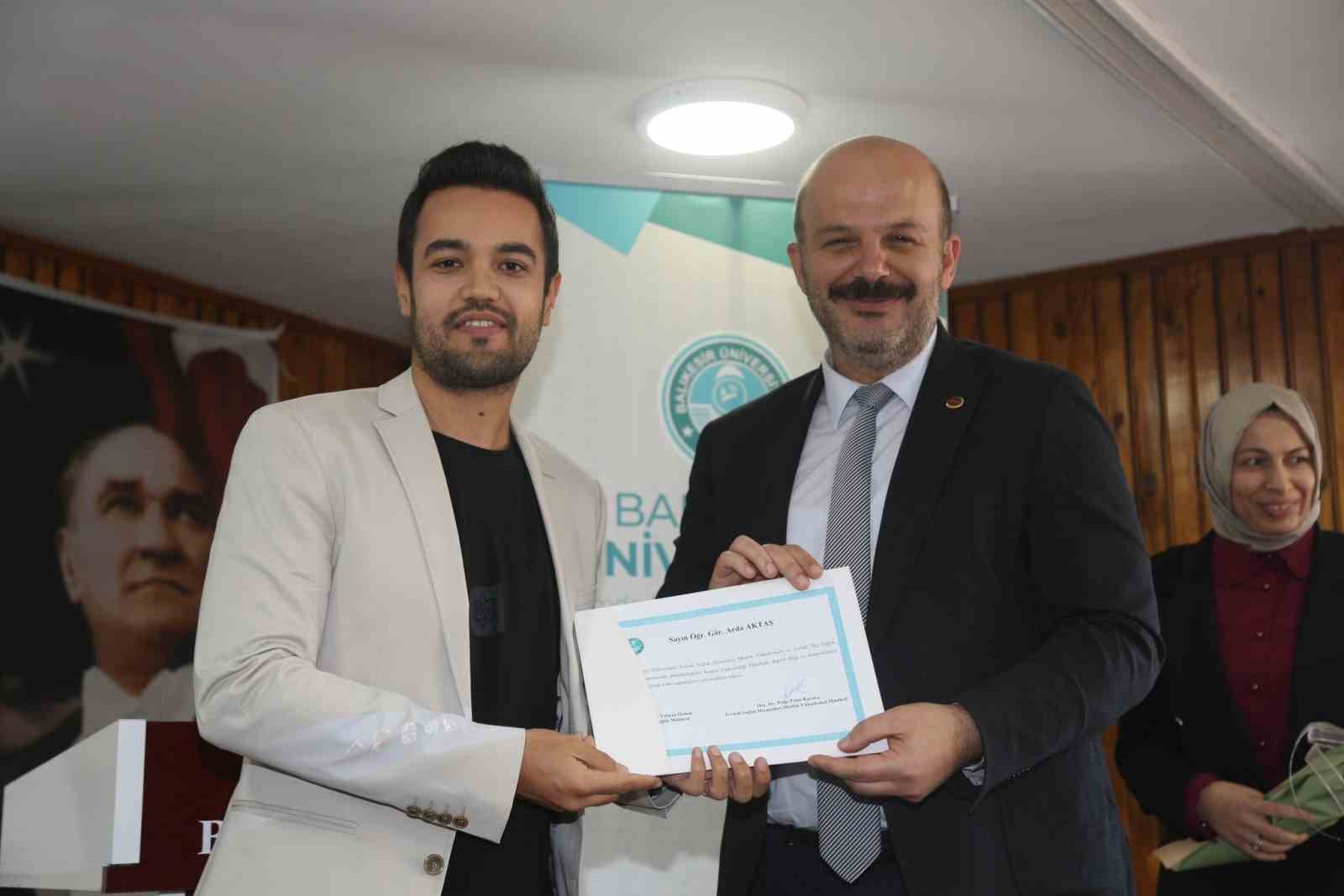 İvrindi&rsquo;de kanser farkındalığı panelde konuşuldu
