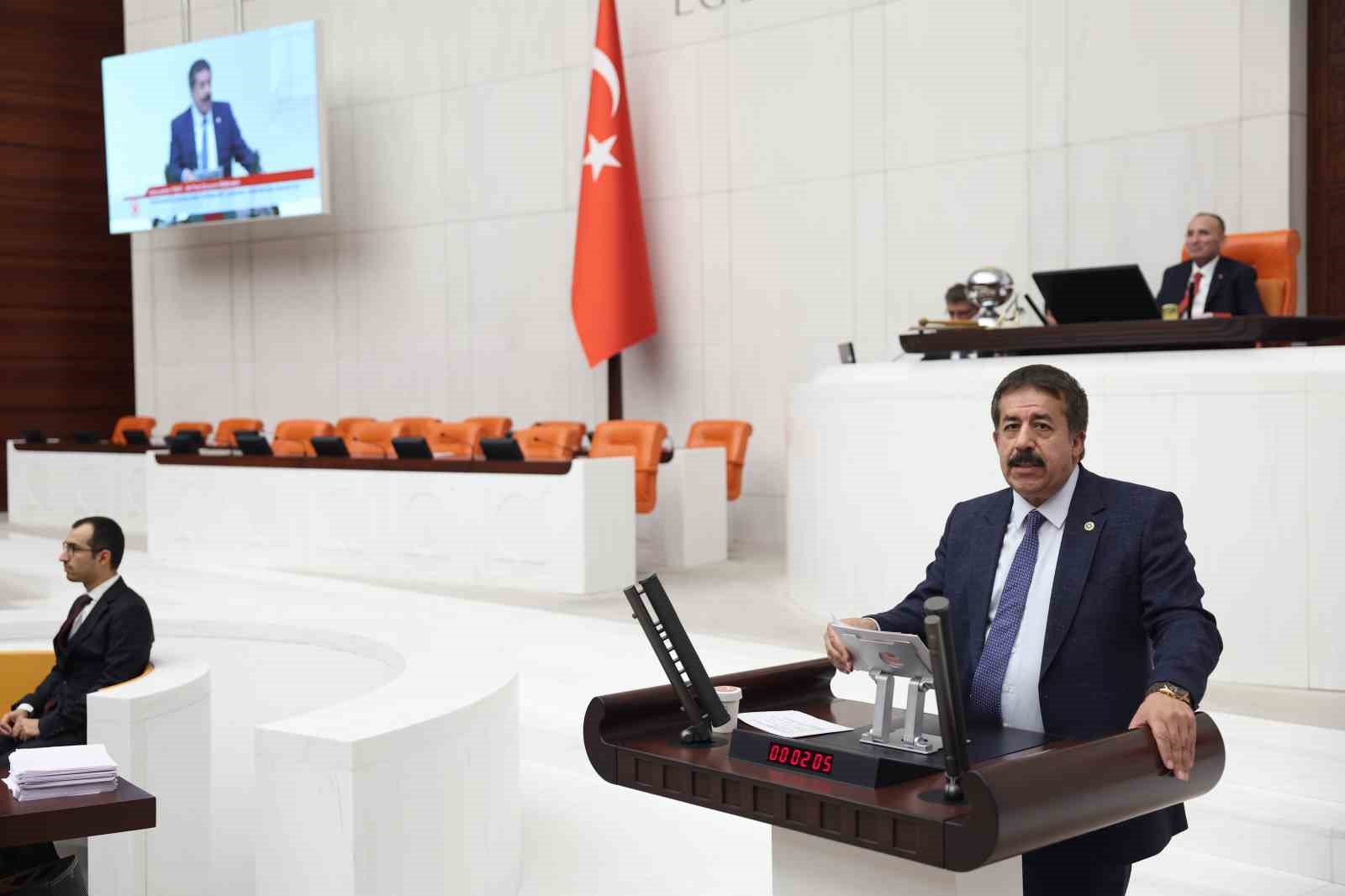 AK Parti’li Vekil Fırat, Erzurum’u Meclis’in gündemine taşıdı