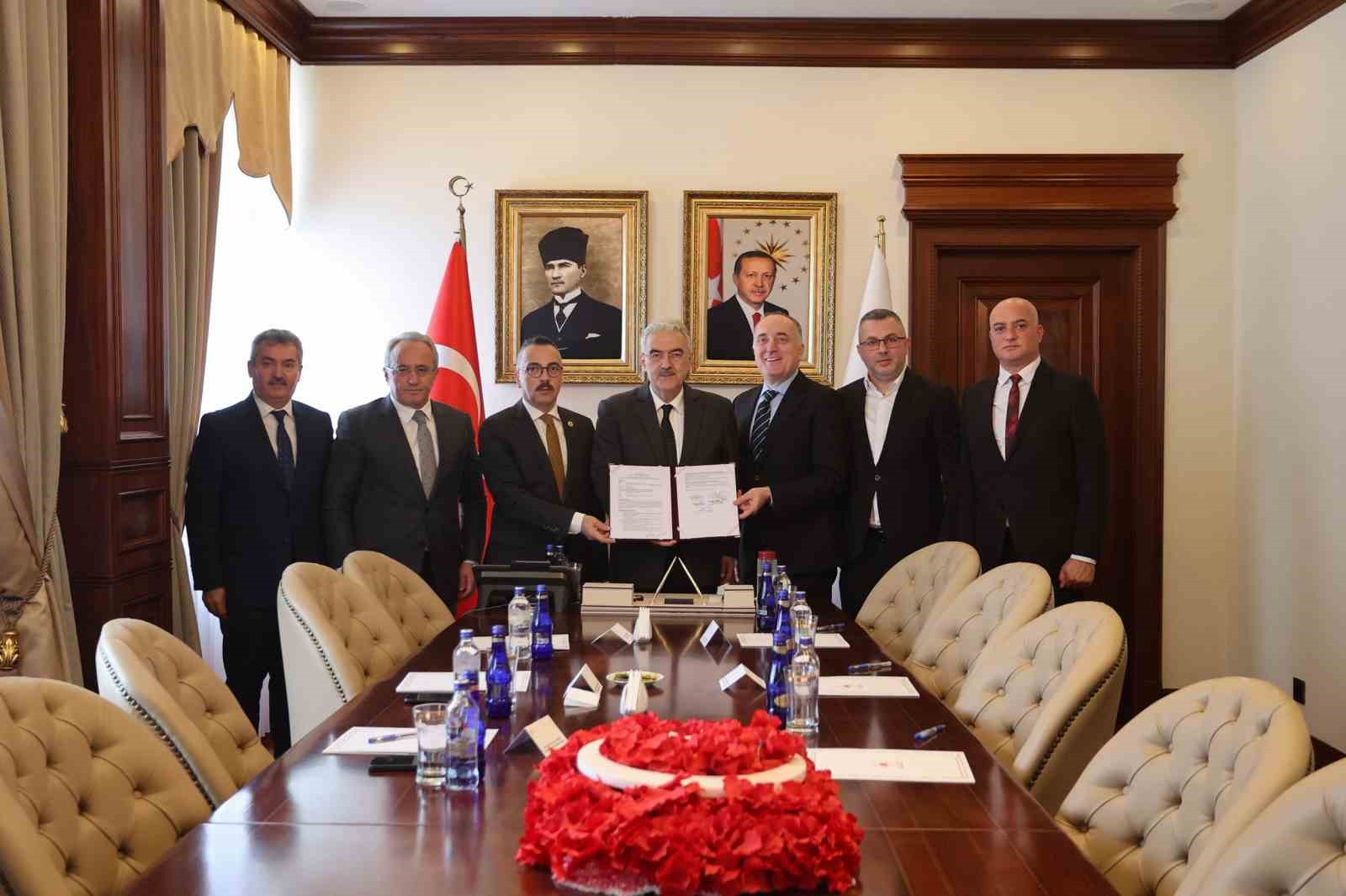 İnegöl’e anaokulu için imzalar atıldı