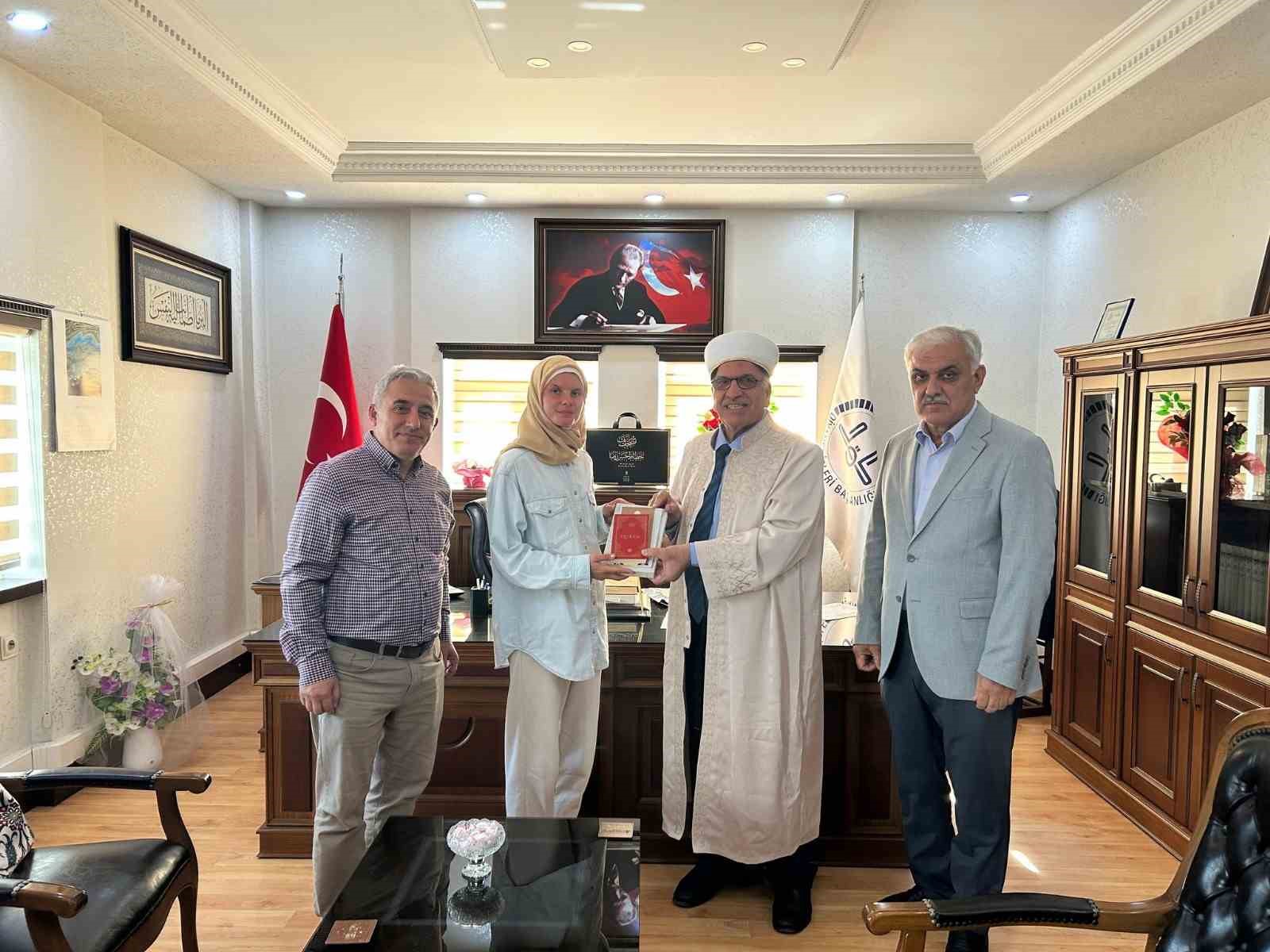 Polonyalı gazeteci Antalya’da Müslüman oldu