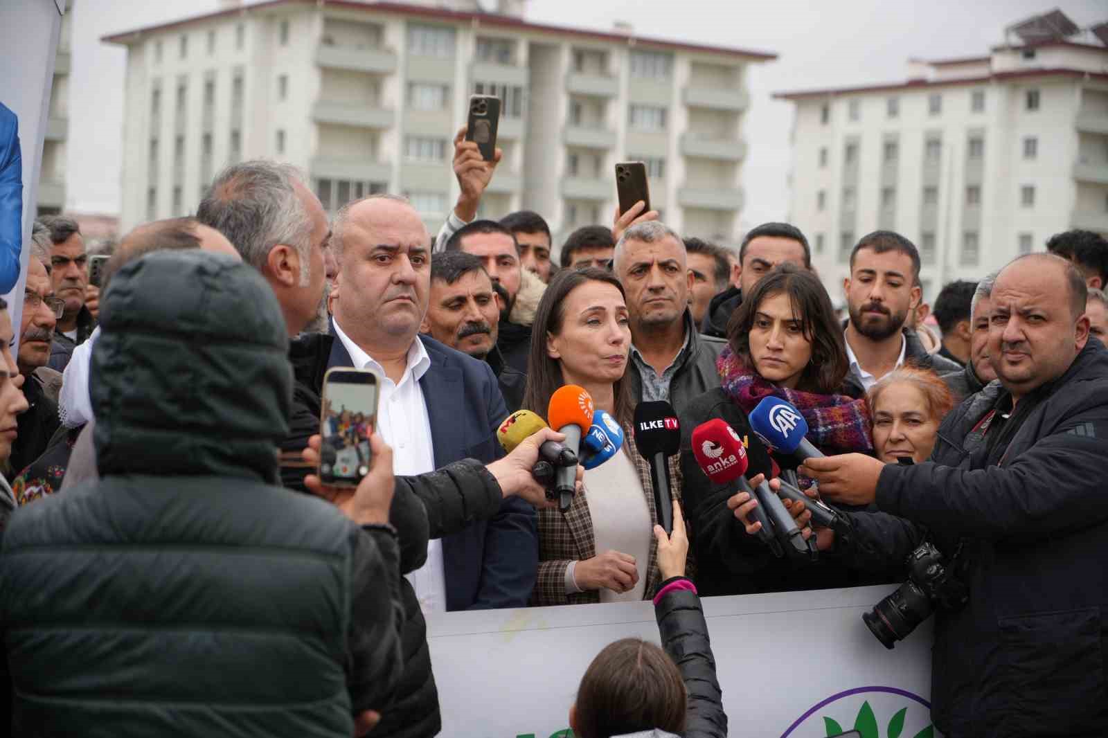 DEM Parti Genel Başkanı Hatimoğulları, Selahattin Demirtaş’ı ziyaret etti