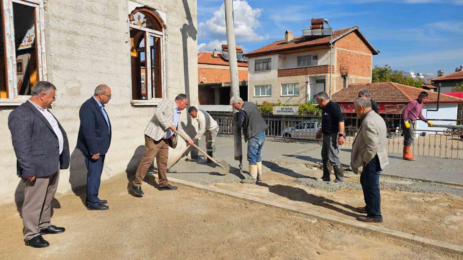Beyağaç Çarşı Cami inşaatı sona yaklaştı