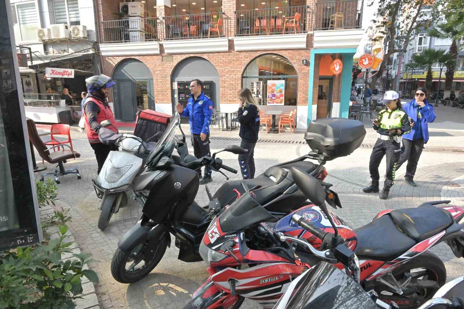 Emniyet ve zabıtadan ortak yaya yolu denetimi
